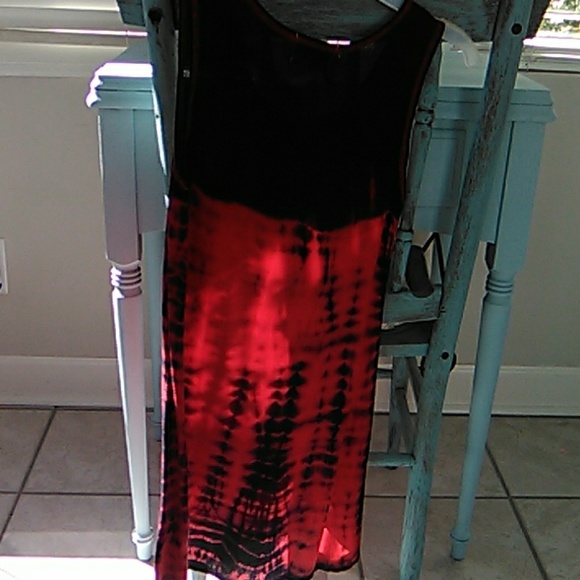 Red and black tie dye vest - Picture 4 of 5